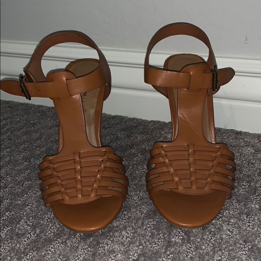 NWOT Anne Michelle Heels
